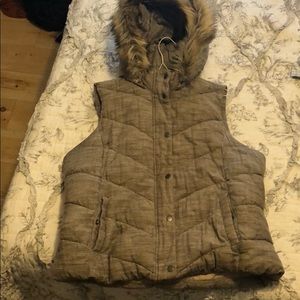 Gap hooded vest